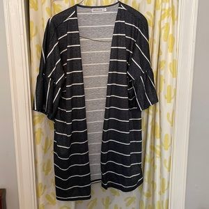 Women’s XL Striped Cardigan